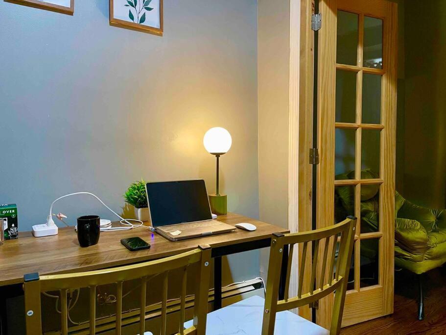 Cozy Studio Staycation - Brooklyn Close To Train Stations Нью-Йорк Екстер'єр фото